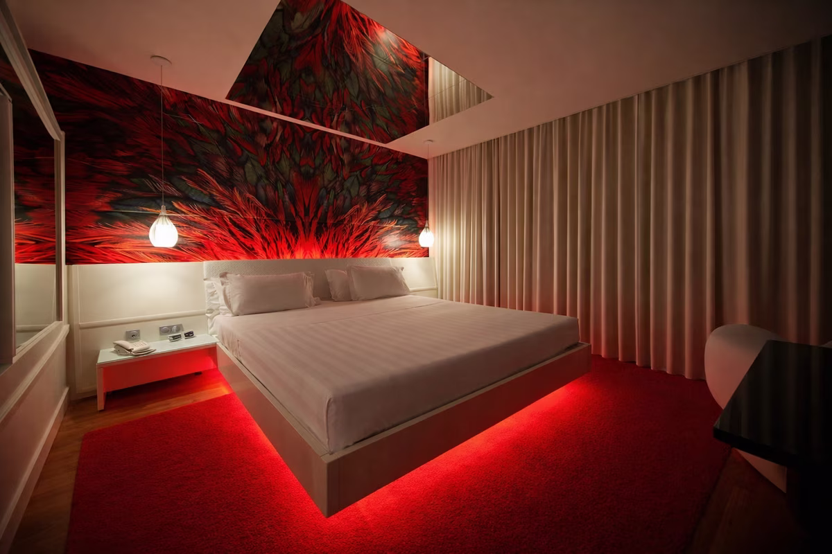 Silk Motel #37