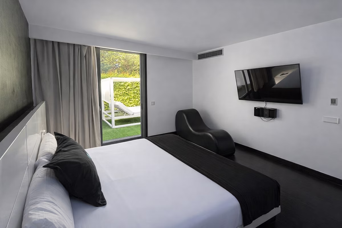 Motel H2On #10