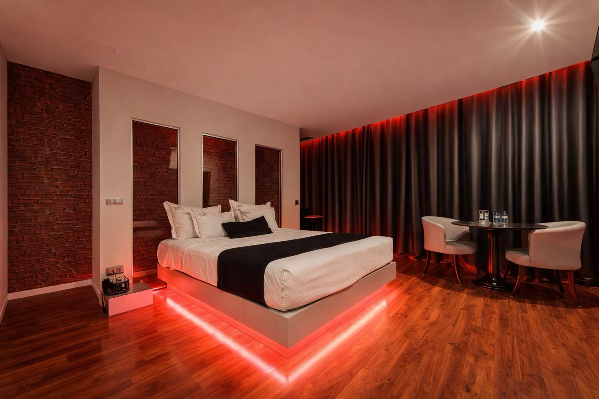 Motel Eleven #2