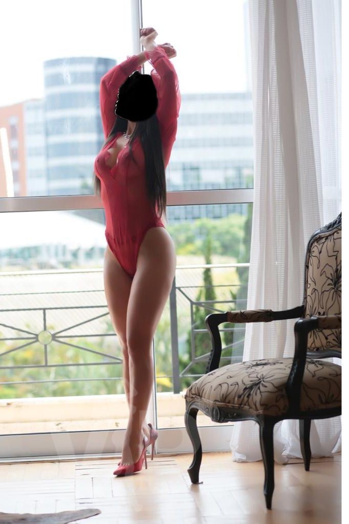 Escort Anitta Morena Photo 12