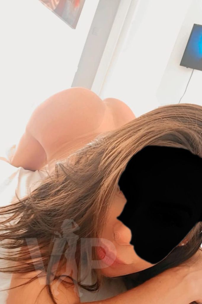 Escort Anitta Morena Photo 8
