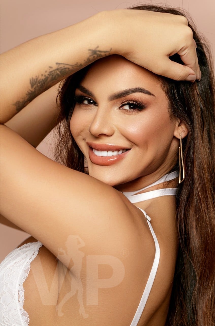 Escort Olivia Xavier Photo 5