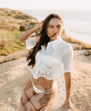 Acompanhante Jade Lara